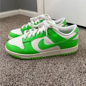 Nike Dunk’s Low